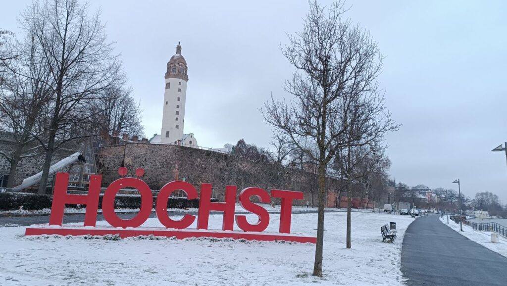 محله فراتر از یک آدرس