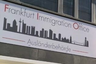 Bild für تحسن كبير في خدمات مكتب الهجرة بفرانكفورت.. لكن الإجراءات ما تزال معقدة!