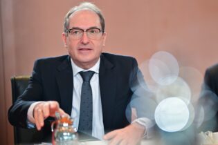 Bild für خطة دوربرينت لتحويل جهاز المخابرات الألماني إلى جهاز استخبارات حقيقي