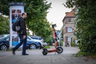 Bild für فرانكفورت تشدد الرقابة على استخدام الدراجات الكهربائية